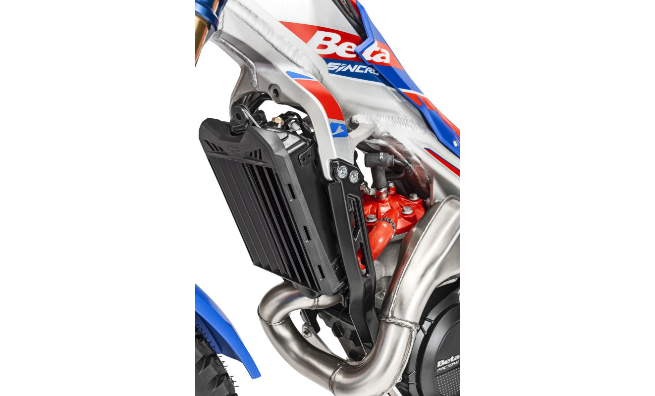 SINCRO FACTORY 2T 250 2026