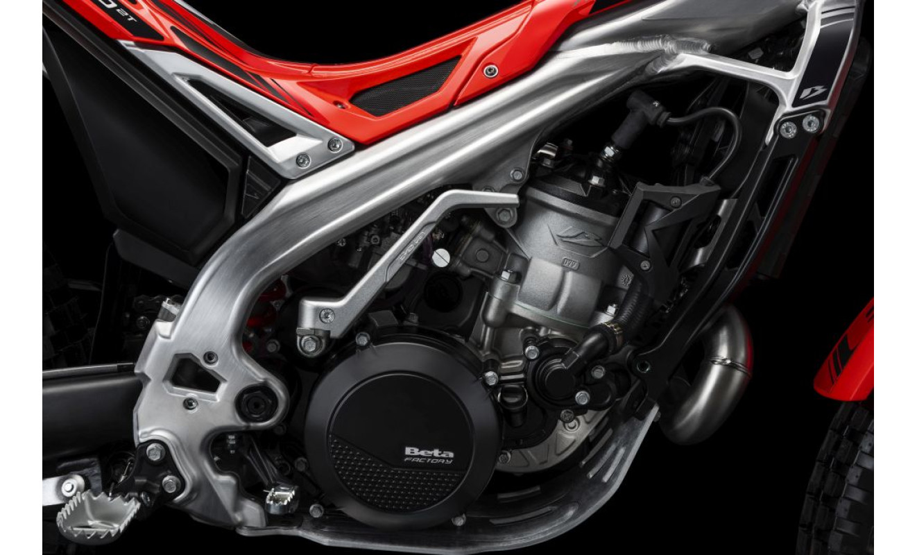 SINCRO 2T 250 2026