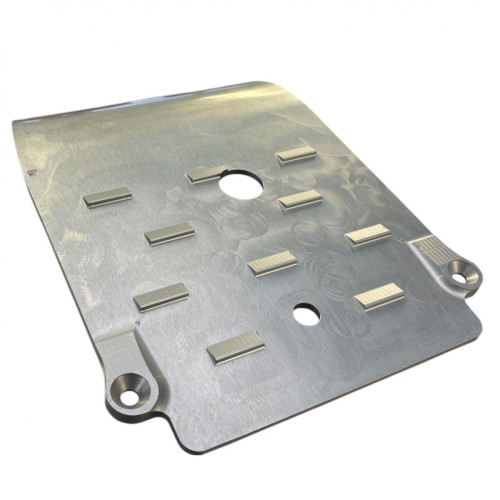 GECO STEPPED SKID PLATE