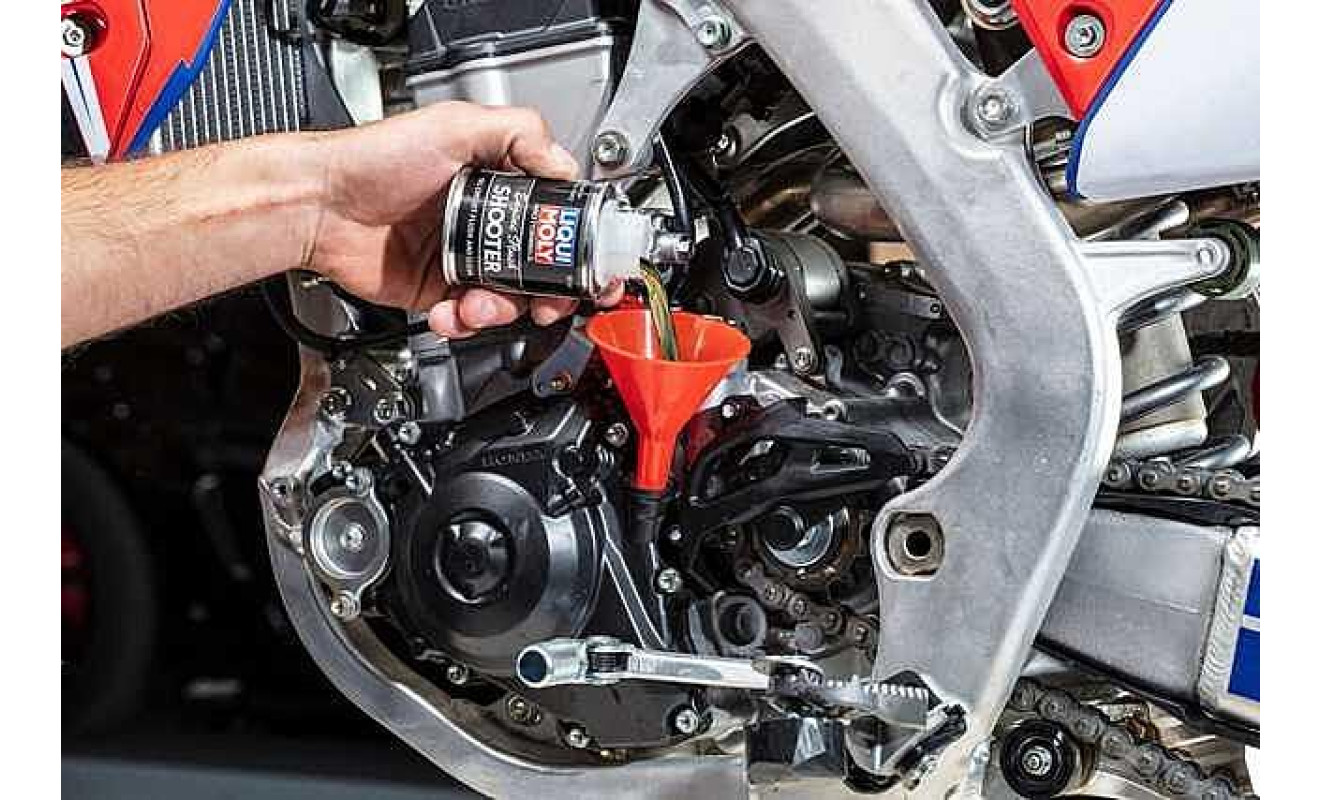 LIQUI MOLY ENGINE FLUSH SHOOTER LIQUI MOLY ENGINE FLUSH SHOOTER